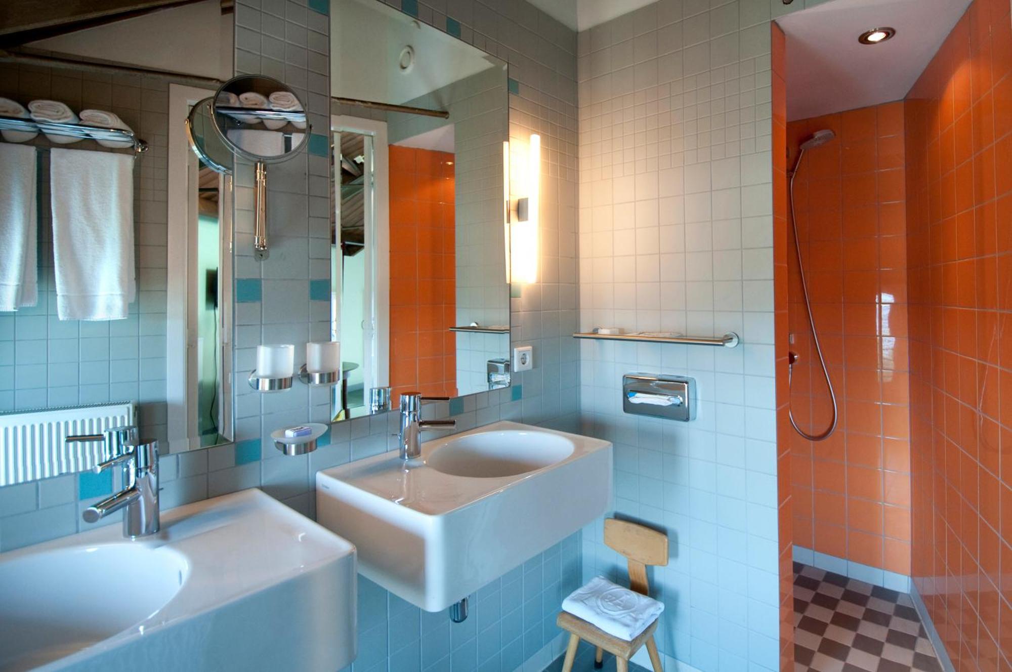 Large Double Room Reservoir